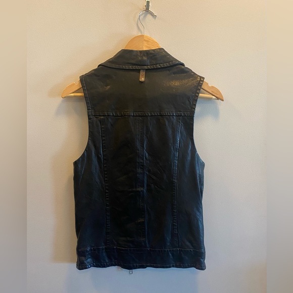 Mackage x Aritzia Leather Vest - Picture 2 of 3